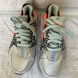 Nike huaraches women size 8
